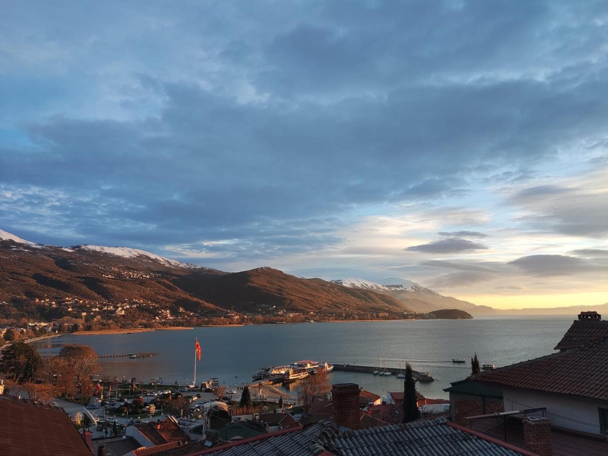 Jovevi Apartments Ohrid Bagian luar foto